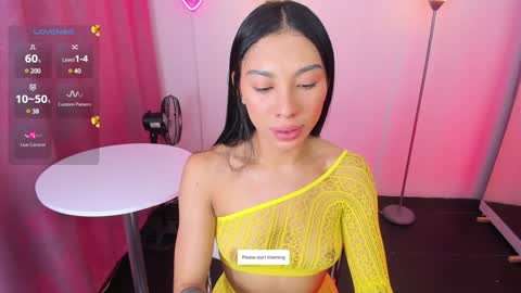 Snapshot of dayanna_tecca chatting on 24, 12, 2024 I am Dayanna  tecca online show from 24, 12, 2024