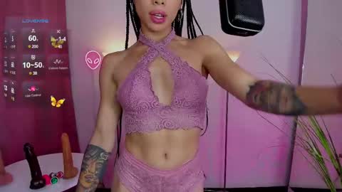 Snapshot of dayanna_tecca chatting on 5, 3, 2025 I am Dayanna  tecca online show from 5, 3, 2025