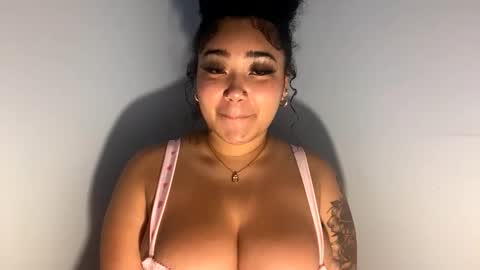 Snapshot of dayqueen1 chatting on 25, 4, 2026 dayqueen1 online show from 25, 4, 2026