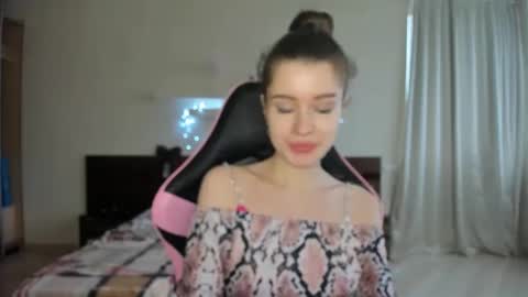 dazdrasmigdasue online show from 25, 1, 2025