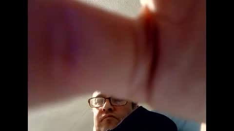 Snapshot of dazzill chatting on 7, 12, 2024 Dazzill online show from 7, 12, 2024