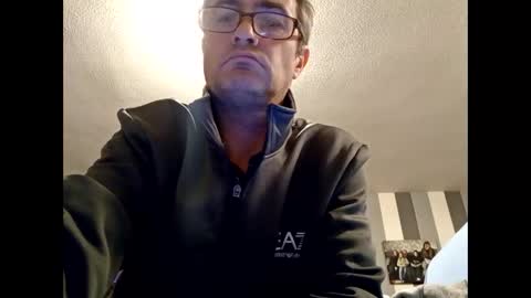 Snapshot of dazzill chatting on 8, 1, 2025 Dazzill online show from 8, 1, 2025