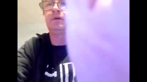 Snapshot of dazzill chatting on 2, 2, 2025 Dazzill online show from 2, 2, 2025