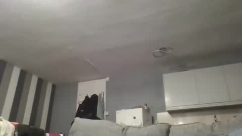 Snapshot of dazzill chatting on 9, 10, 2025 Dazzill online show from 9, 10, 2025