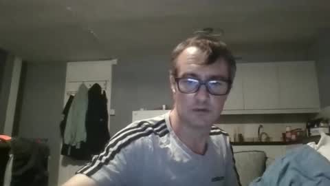 Snapshot of dazzill chatting on 18, 10, 2025 Dazzill online show from 18, 10, 2025