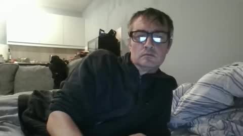 Snapshot of dazzill chatting on 26, 10, 2025 Dazzill online show from 26, 10, 2025