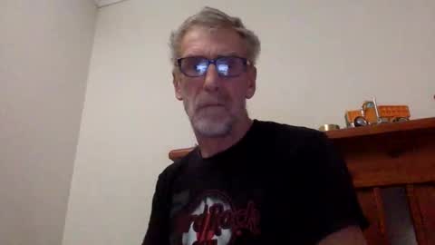 Snapshot of deanofflove2210 chatting on 16, 12, 2024 deanofflove2210 online show from 16, 12, 2024
