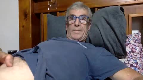 Snapshot of deanofflove2210 chatting on 12, 2, 2025 deanofflove2210 online show from 12, 2, 2025