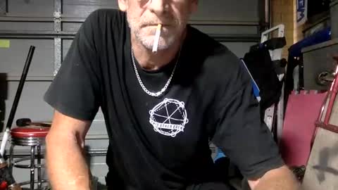 Snapshot of deanofflove2210 chatting on 4, 3, 2025 deanofflove2210 online show from 4, 3, 2025