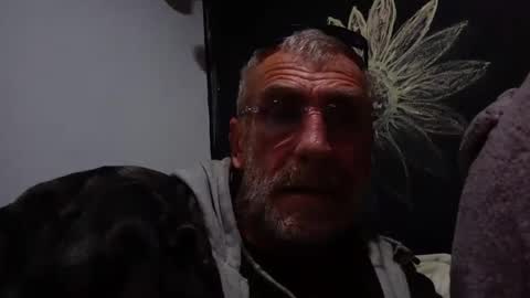 deanofflove2210 online show from 18, 7, 2026