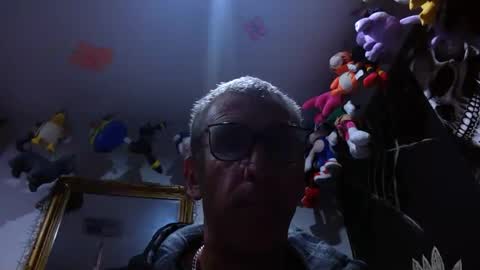 deanofflove2210 online show from 22, 7, 2026