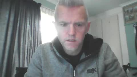 deanthejellybean online show from 5, 5, 2026