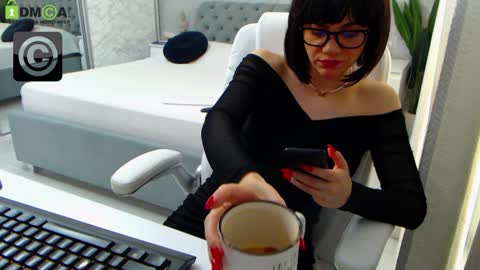 Snapshot of dear_ellisse chatting on 19, 12, 2024 Elly online show from 19, 12, 2024