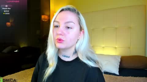 Debbie Mon Tue Fri Sun Sat GMT 3 1000am - 0400pm  online show from 11, 4, 2026