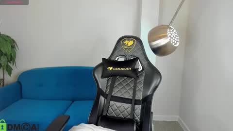 Jennifer online show from 4, 12, 2025