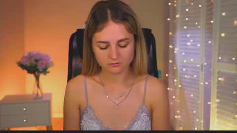 Snapshot of deboralarson chatting on 4, 7, 2026 Debora online show from 4, 7, 2026