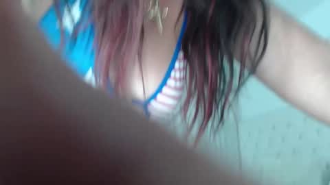 Snapshot of deboramom chatting on 4, 3, 2025 DeboraMom online show from 4, 3, 2025