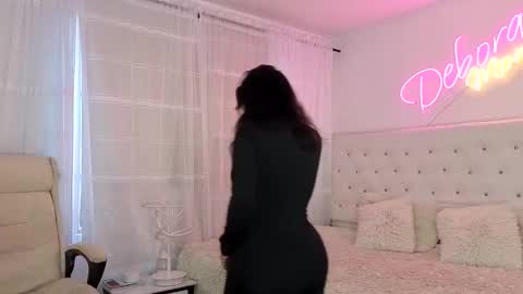 Snapshot of deboramom chatting on 19, 12, 2025 DeboraMom online show from 19, 12, 2025