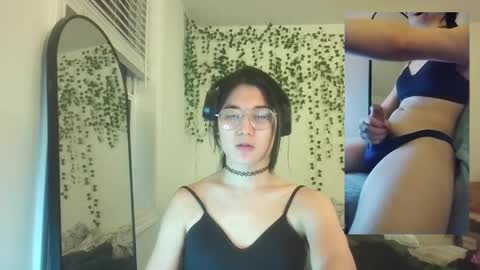 Snapshot of deciduousdoll chatting on 26, 10, 2025 deciduousdoll online show from 26, 10, 2025