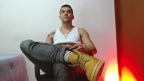 Santiago online show from 11, 3, 2025