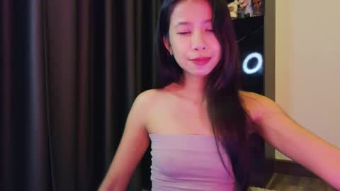 deedeedoll online show from 5, 5, 2026