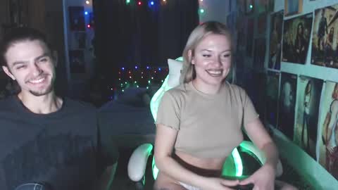 deepholedayss online show from 10, 4, 2026