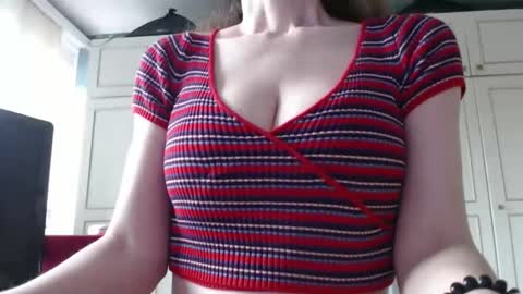 KamiDevi online show from 25, 2, 2025