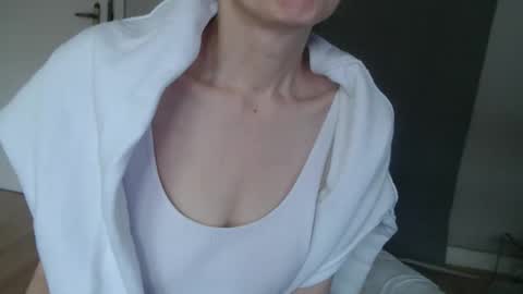 KamiDevi online show from 13, 10, 2025