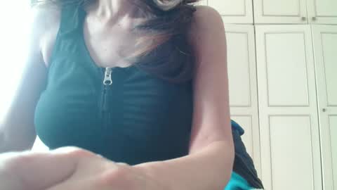 KamiDevi online show from 12, 4, 2026