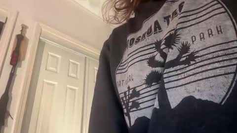 Tori online show from 15, 12, 2025