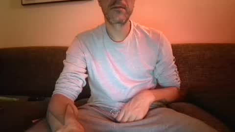 Snapshot of degrandis chatting on 17, 9, 2025 Luka Magic online show from 17, 9, 2025