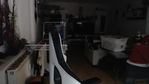 Snapshot of deinprinz2312 chatting on 8, 1, 2026 deinprinz2312 online show from 8, 1, 2026