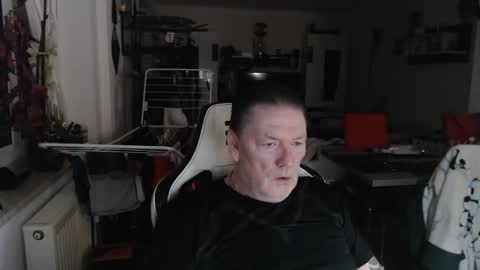 Snapshot of deinprinz2312 chatting on 12, 1, 2026 deinprinz2312 online show from 12, 1, 2026
