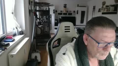 Snapshot of deinprinz2312 chatting on 20, 4, 2026 deinprinz2312 online show from 20, 4, 2026
