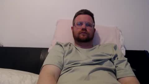 Deise Dude online show from 8, 6, 2026