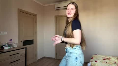 Mila online show from 25, 3, 2026