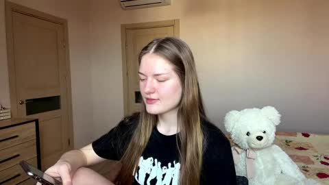 Mila online show from 27, 3, 2026