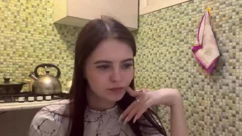 Snapshot of deliciastombaugh chatting on 18, 4, 2026 Kiki online show from 18, 4, 2026