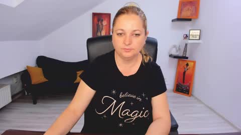 DeliciousLolly online show from 22, 5, 2026