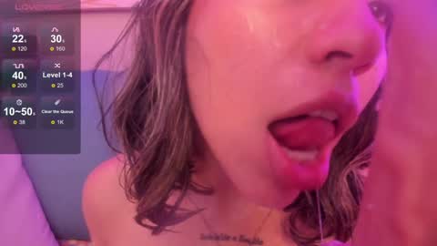 Snapshot of delilah_fix chatting on 8, 2, 2025 della online show from 8, 2, 2025