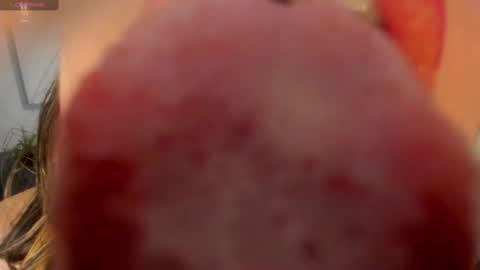 Snapshot of delilah_fix chatting on 21, 2, 2025 della online show from 21, 2, 2025