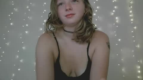 Snapshot of delilalove3412 chatting on 23, 9, 2025 DelilaLove3412 online show from 23, 9, 2025