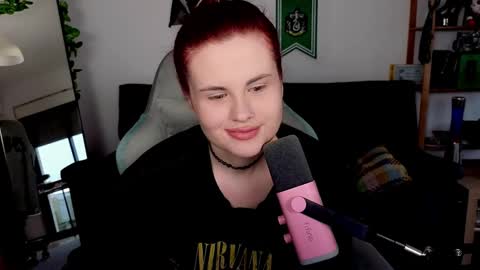 dellacrush_ online show from 14, 11, 2025