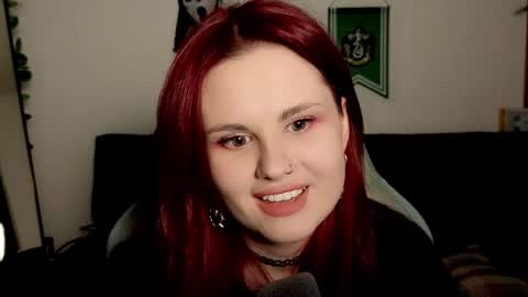 dellacrush_ online show from 3, 12, 2025