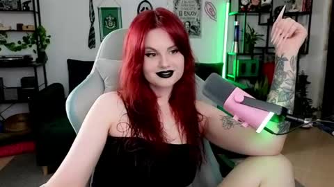 Snapshot of dellacrush_ chatting on 10, 6, 2026 dellacrush_ online show from 10, 6, 2026