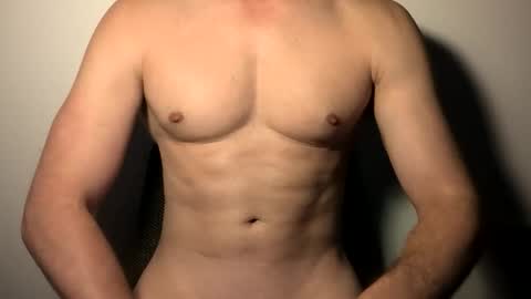 Snapshot of dellamoro chatting on 8, 6, 2026 dellamoro online show from 8, 6, 2026
