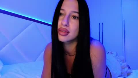 delly_love online show from 24, 7, 2026