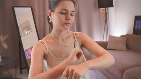 Snapshot of demetricekanady chatting on 16, 7, 2026 Hi my name is Sari nice to see you in my Room online show from 16, 7, 2026