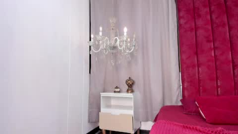   online show from 11, 4, 2026