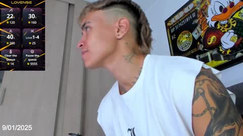 Snapshot of demonaelxx chatting on 10, 1, 2025 Onlyfans ftmdemonsexxx online show from 10, 1, 2025